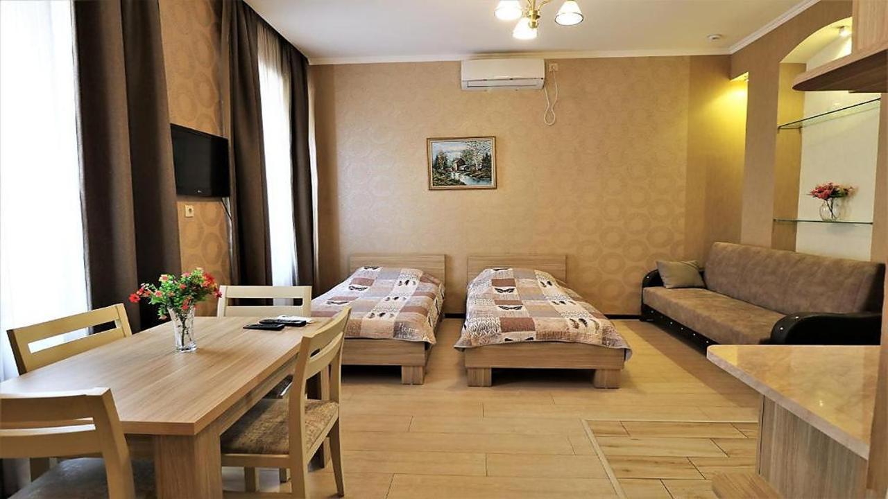 Tabori Apart Hotel Тбилиси Екстериор снимка