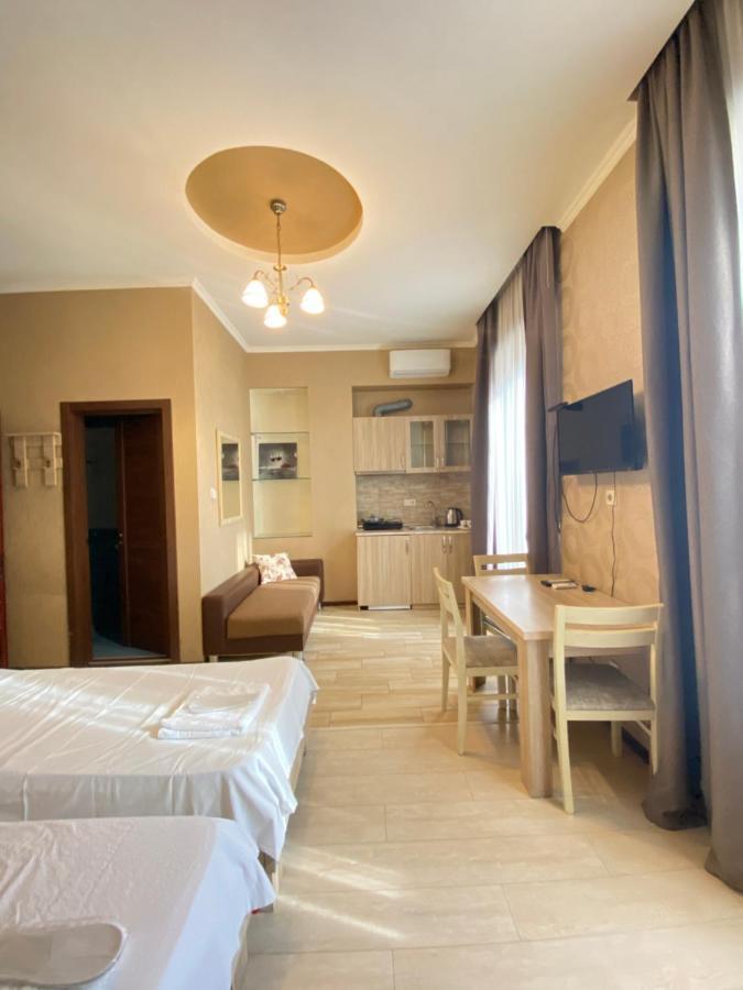 Tabori Apart Hotel Тбилиси Екстериор снимка