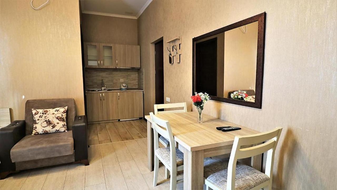 Tabori Apart Hotel Тбилиси Екстериор снимка
